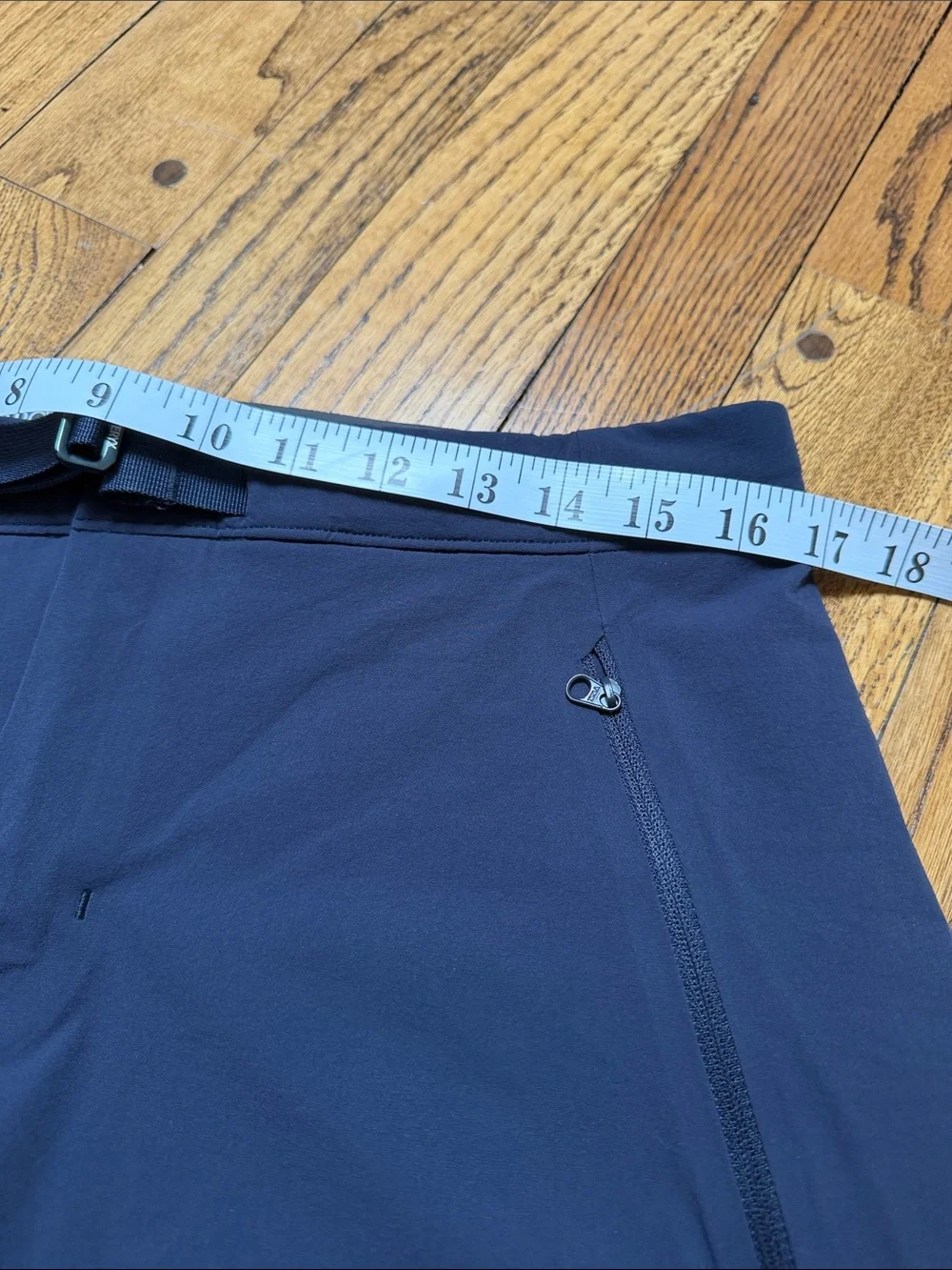 Arc'teryx sz 10 Gamma LT Shorts 9 inch women's shorts quick dry hiking camping - Picture 9 of 12